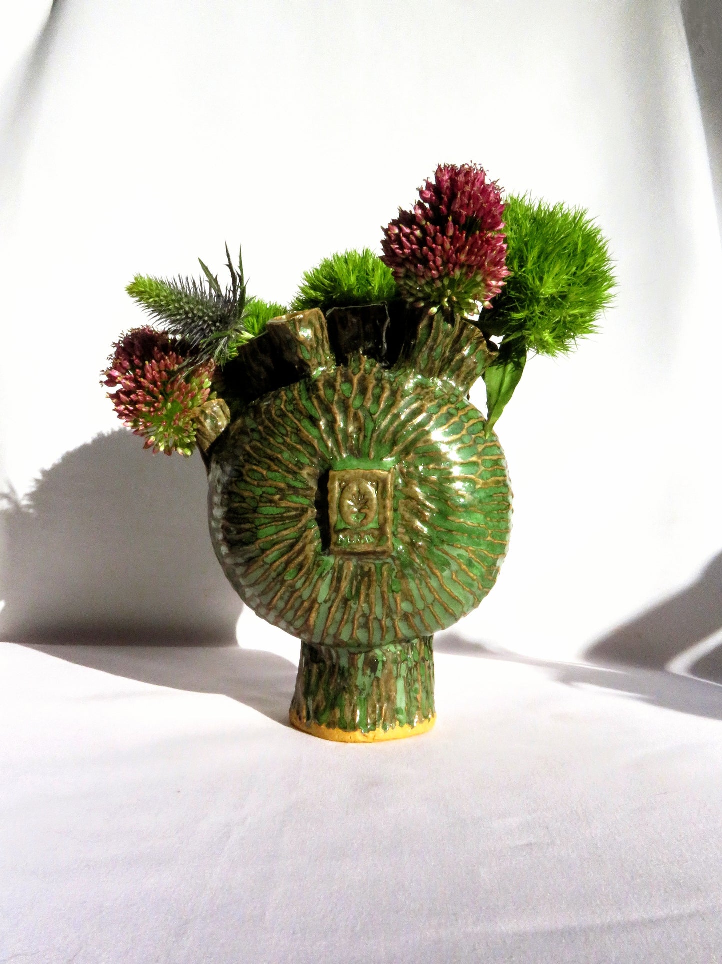 Vase Rabbit Heart