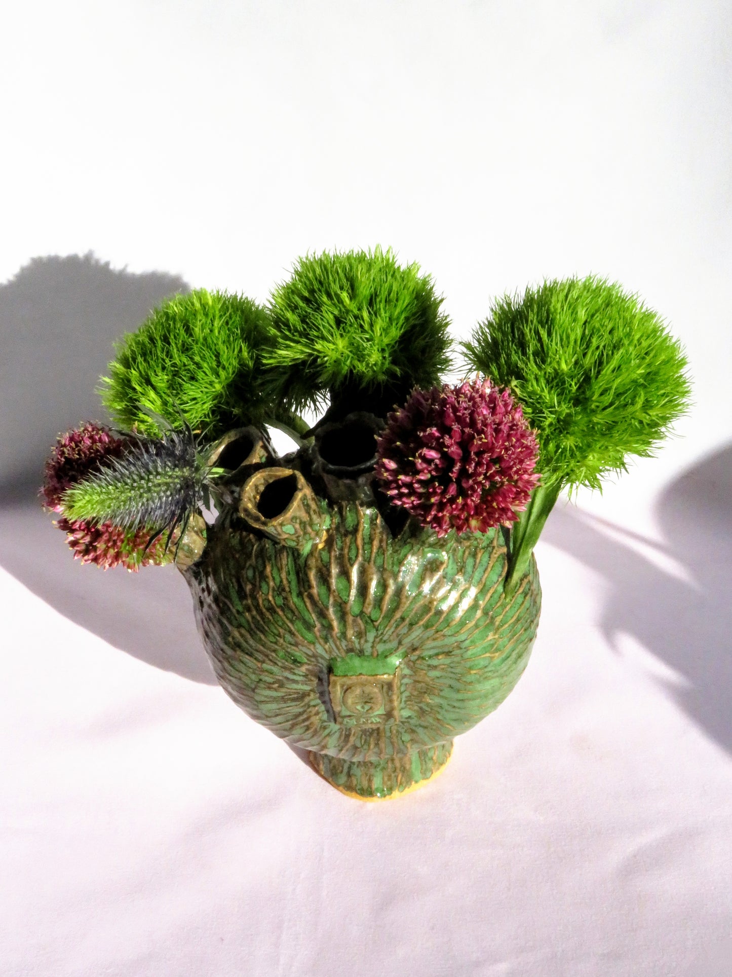 Vase Rabbit Heart
