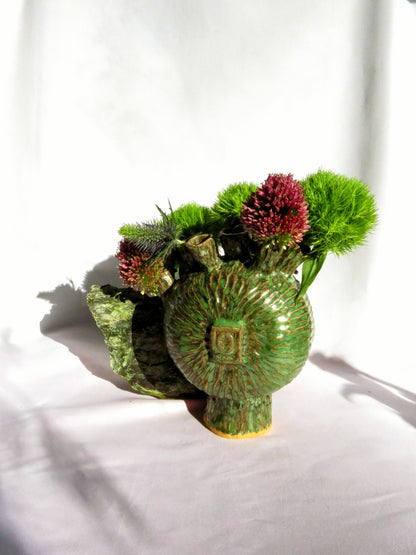 Vase Rabbit Heart